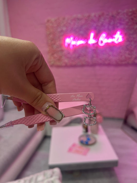ISOLATION KITTEN TWEEZER 💘